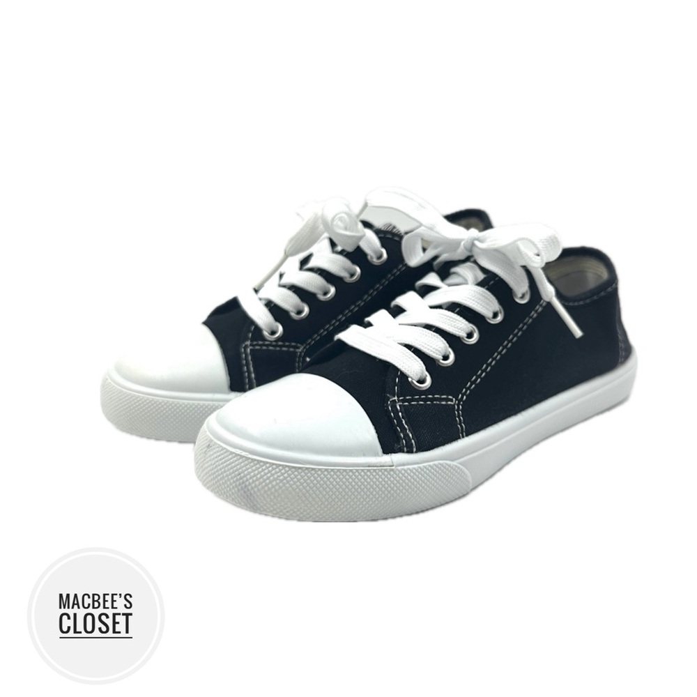 OT REVOLUTION BLACK CANVAS KIDS SHOES SIZE 2 NEW WITHOUT TAGS BLACK WHITE RUBBER